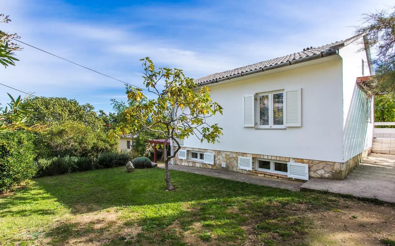 Happy Apartments Baska Horvátország