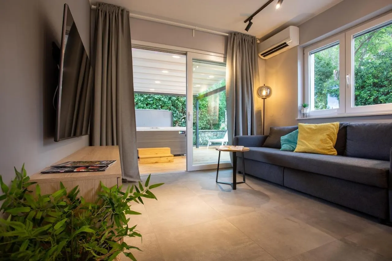 Happy Apartments Baska